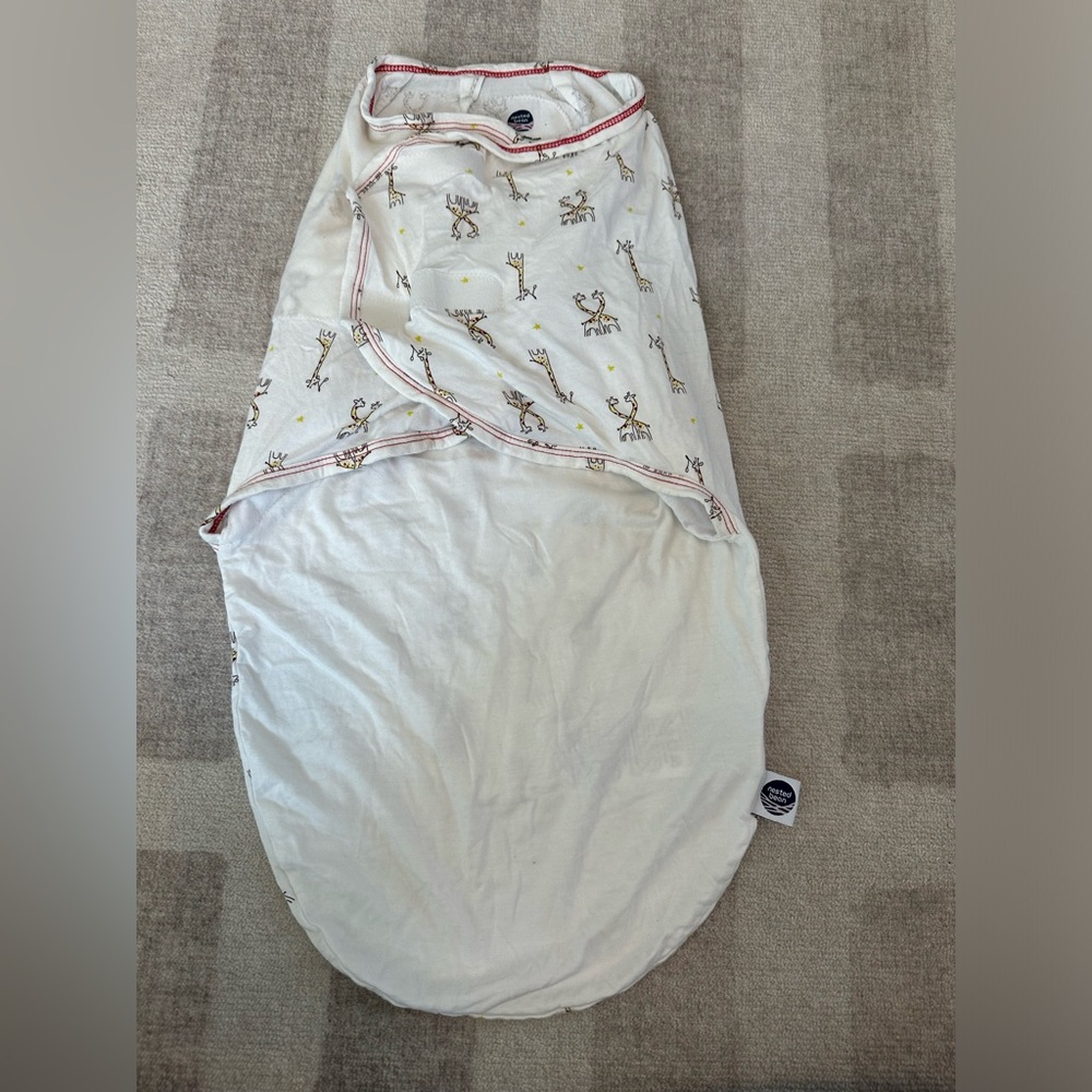 Nested Bean Bamboo Zen Swaddle Premier Giraffe (Size 0-6 Months)